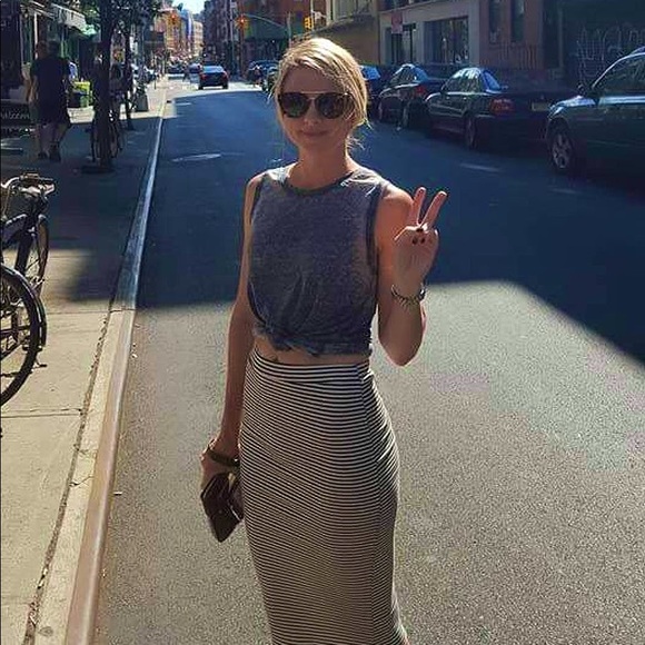 Meet your Posher, Adriane - Picture 2 of 8